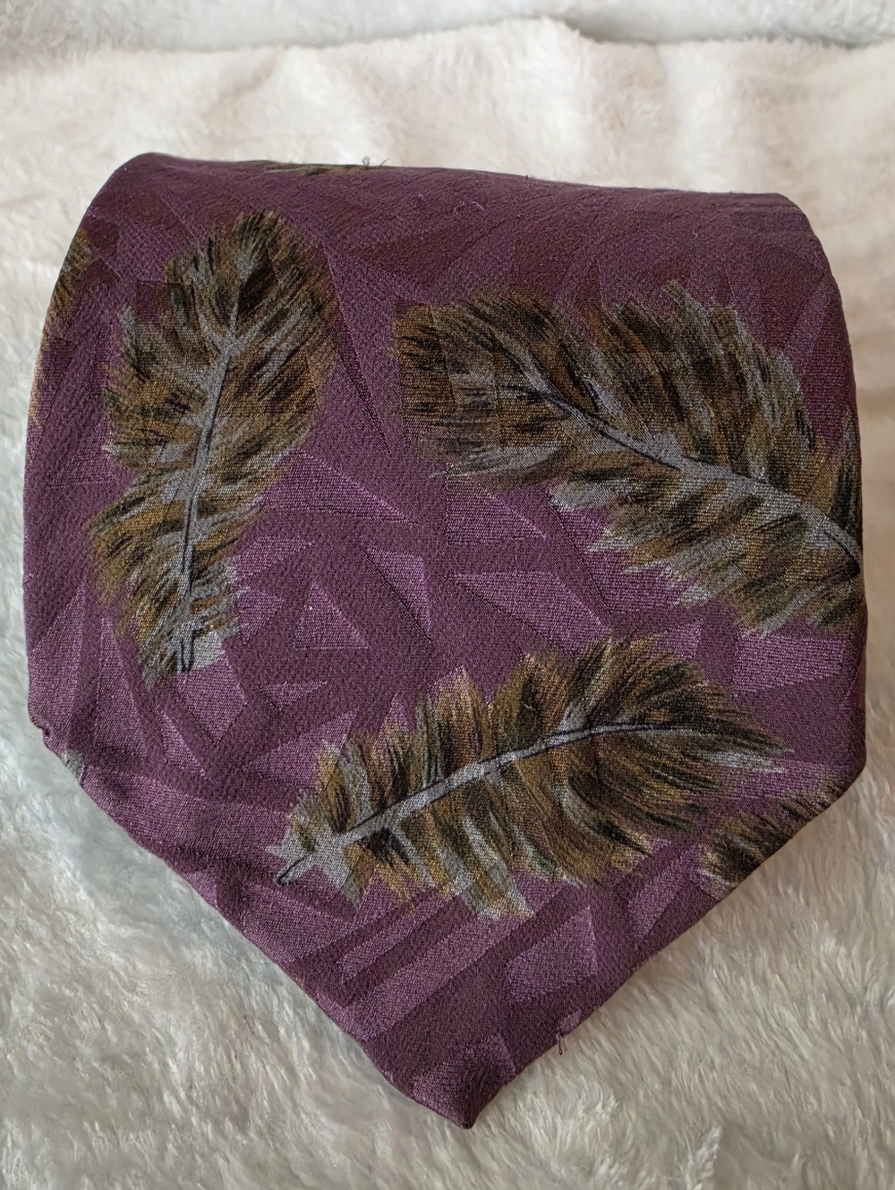 Roffe New York Purple Plum Feather Print Silk Tie 56x4 Made in USA